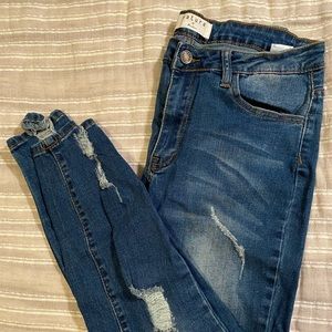 Nature by KanCan Skinny Jeans